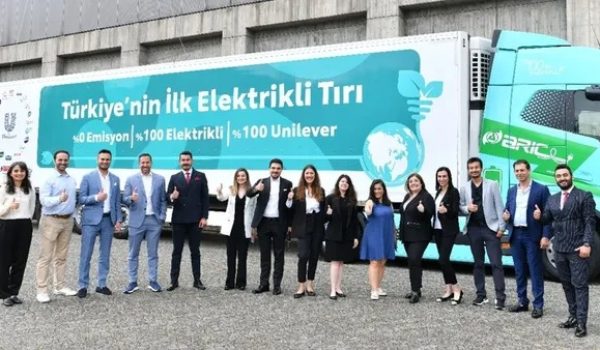 Türkiye'nin ilk elektrikli tırı
